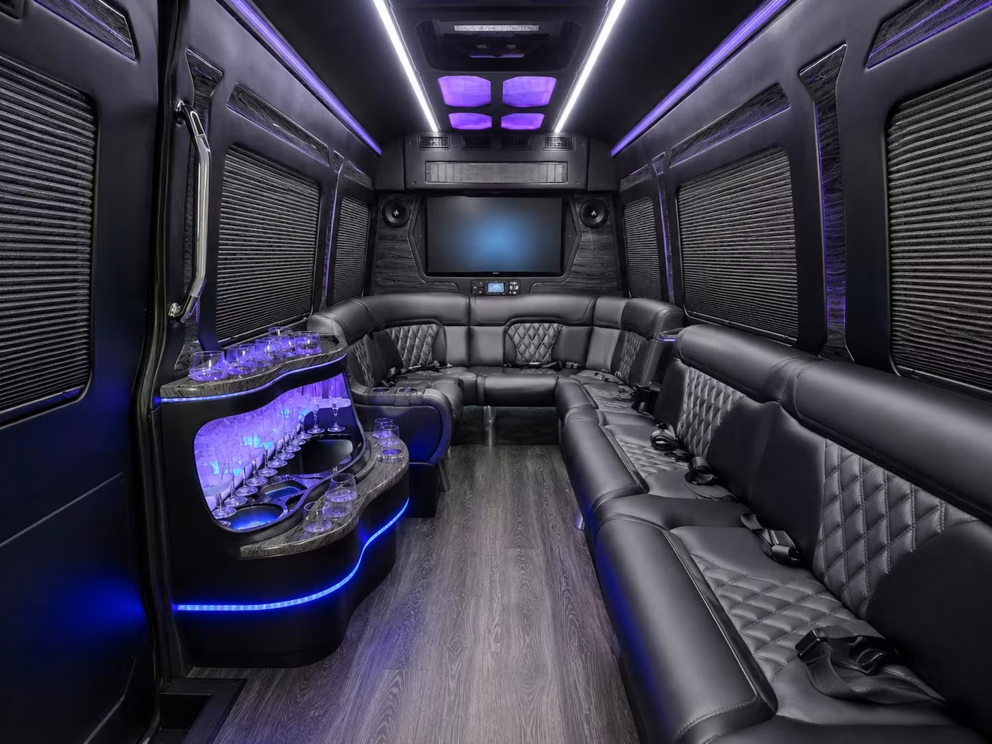 airport employee shuttles and corporate transfer services in portsmouth
