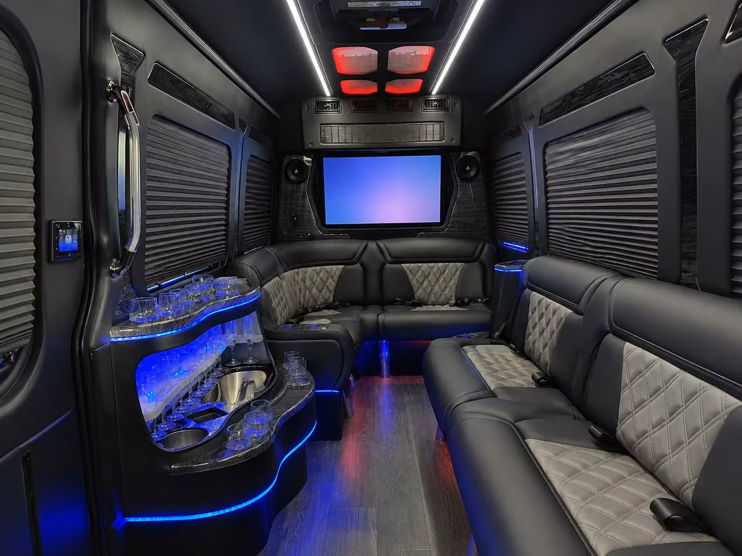 airport transfers for corporate groups at norfolk international airport