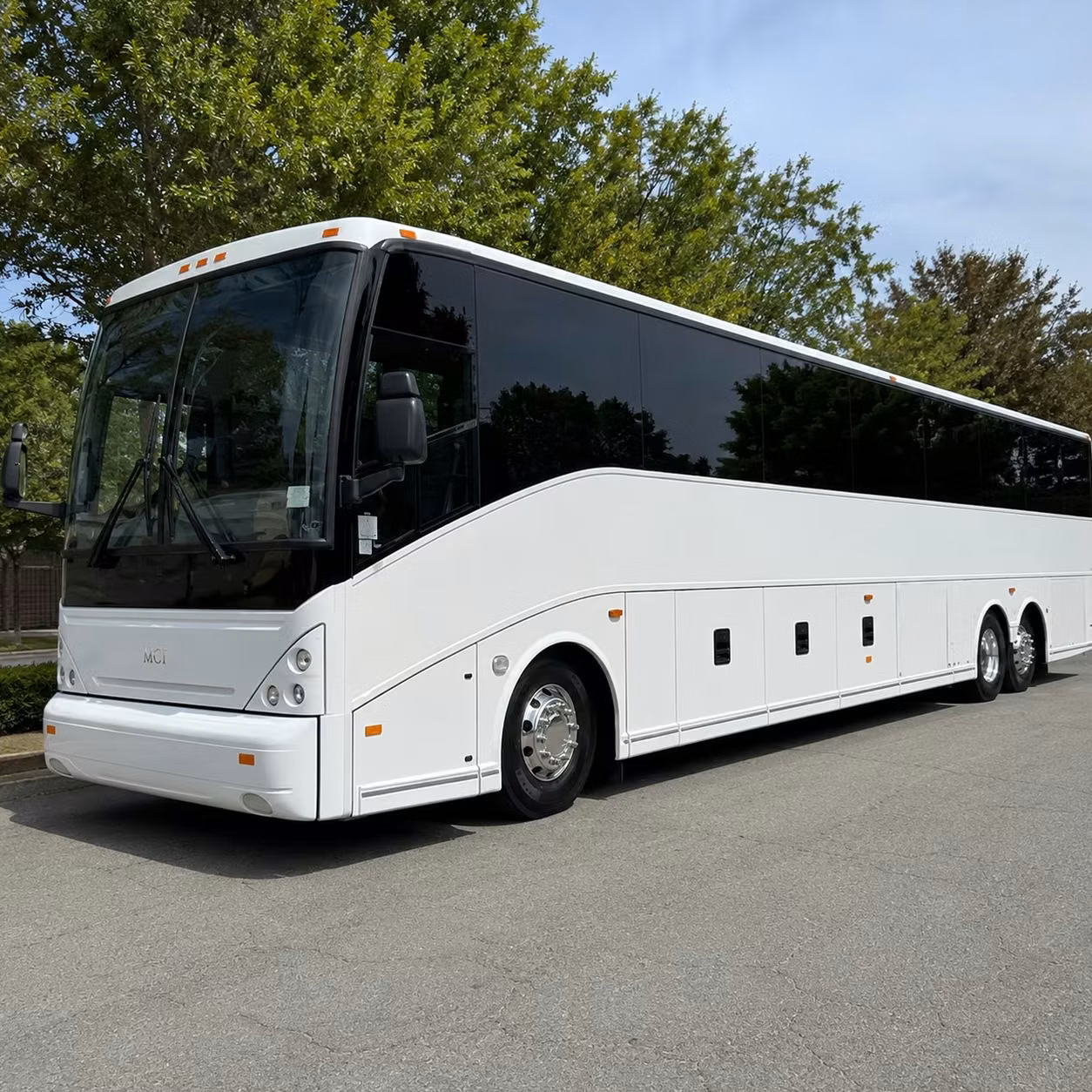 finding the right bus size for your portsmouth airport transfer is simple with charterbusrentalportsmouthva com
