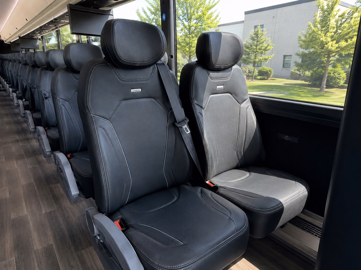 shuttle your guests between portsmouth venues and norfolk waterside